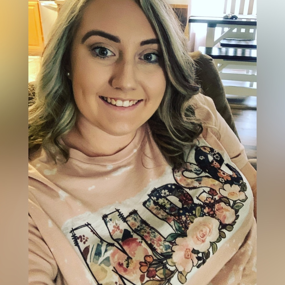 Meet your Posher, Taylor blayne
